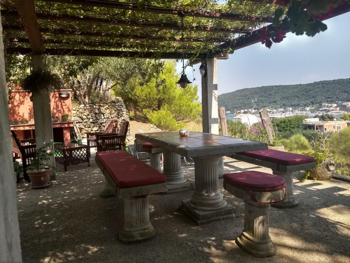 Apartman Tariba Supetarska Draga Exterior photo